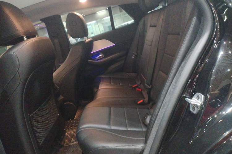 Used Mercedes-Benz GLE Coupe 2020 GLE 350 4MATIC Coupe SUV Fashion Model Left Rear Seat