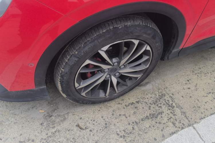 Used Geely Auto Coolray 2019 Sport Model 260T DCT Battle China V Standard Left Front Wheel Hub