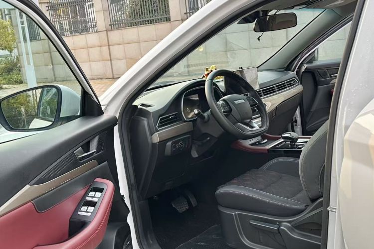 Used JETOUR X70 2023 1.5T DCT Beyond PRO Edition 5-Seater
