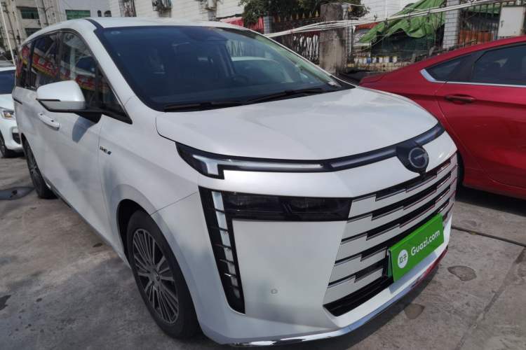 Used GAC Trumpchi E8 New Energy 2024 150km MAX+ Front Right 45 Deg