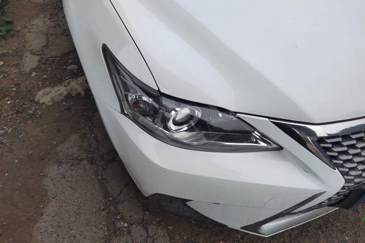 Used Lexus CT 2017 CT200h Elite Edition Two-Tone China V Standard Right Front Headlight