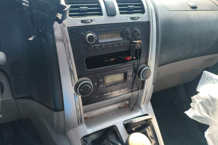 Used Foton Scenic G5 2020 2.0L Long-Wheelbase Flat-Roof 6-Seater Multi-Purpose Passenger Vehicle 1TZS
