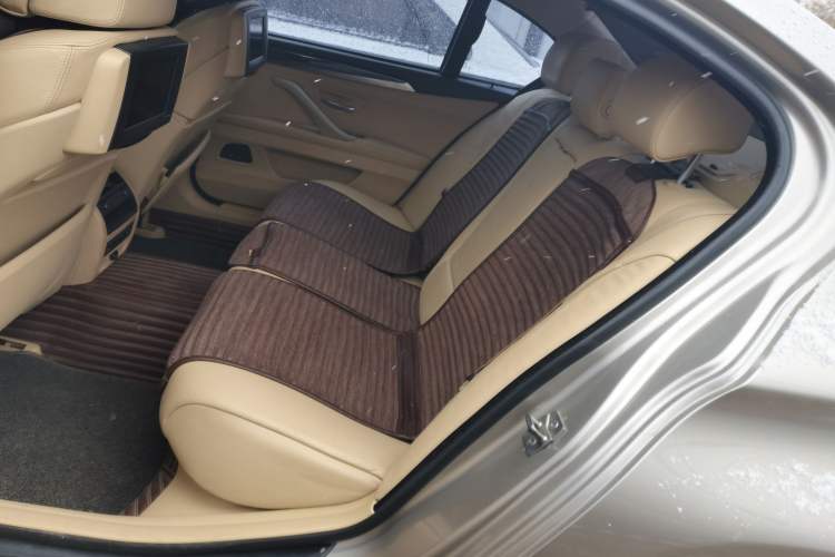 Used BMW 5 Series 2012 530Li Leading Model
