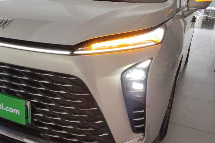 Used Buick GL8 New Energy 2024 Lu Zun Luxury Edition 7-Seater Left Front Headlight