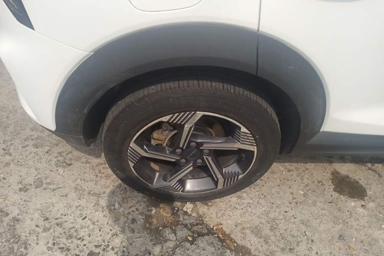 Used Lynk & Co 06 EM-P 2022 PHEV 84 km Range Pro Version Right Rear Wheel Hub