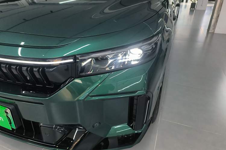 Used VOYAH FREE 2024 Ultra-Long Range Intelligent Driving Version Left Front Headlight