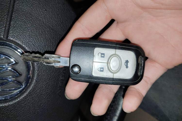 Used Buick Excelle 2013 1.5L Automatic Luxury Model Vehicle Key