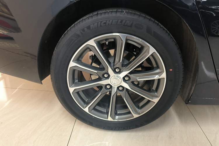 Used Buick LaCrosse 2021 652T Luxury Model
