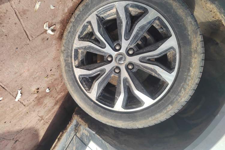 Used FORTHING Joyear X5 2017 Jingxiang Series 1.5T Manual Luxury Model