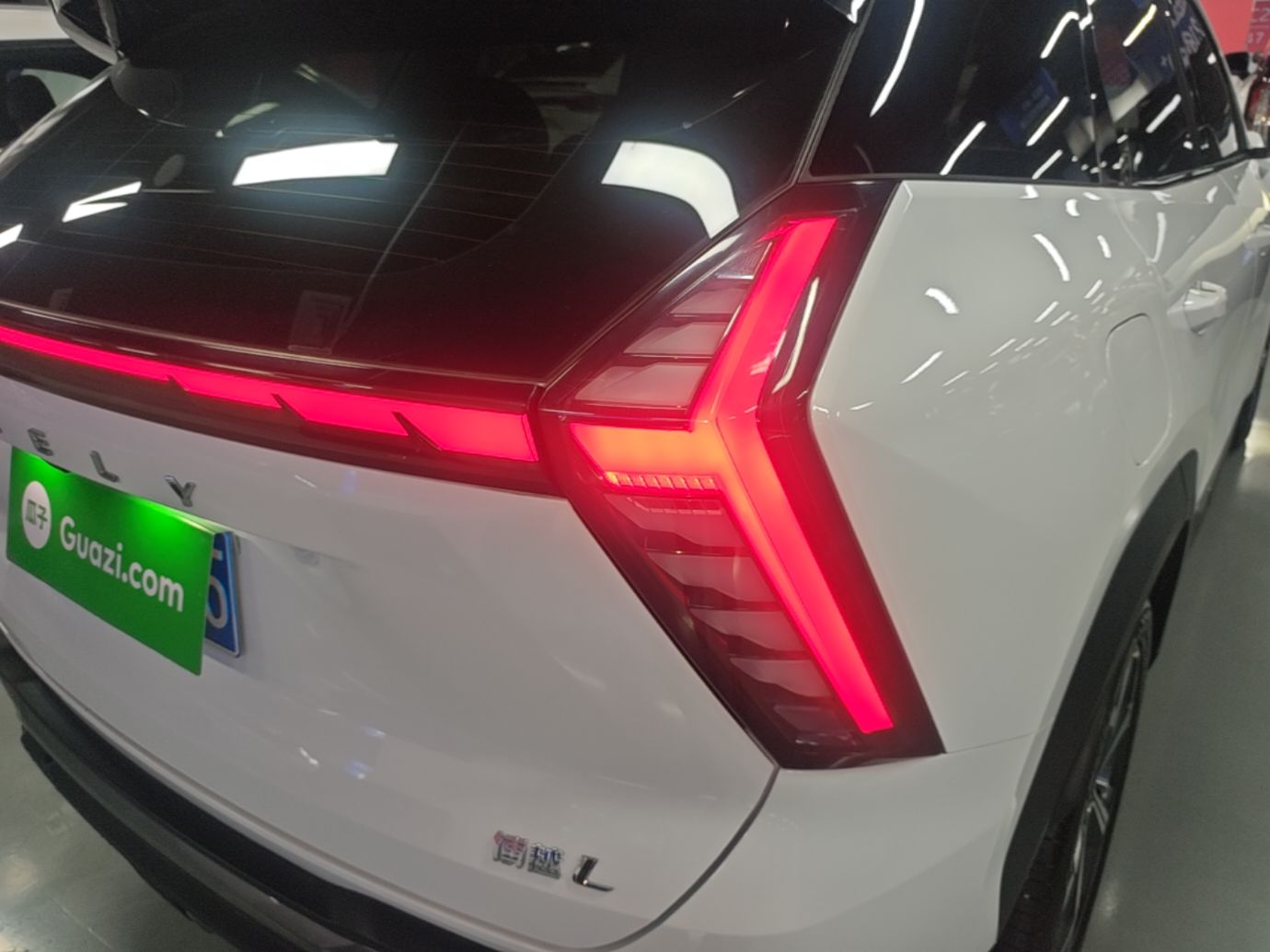 Geely Auto FX11 2023 1.5TD DCT Prestige Edition — снимка 9