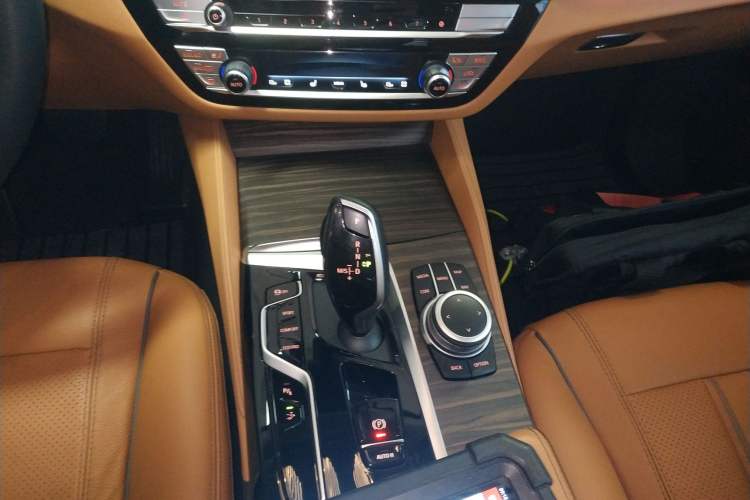 Used BMW 6 Series GT 2021 Updated 630i Luxury Design Package
