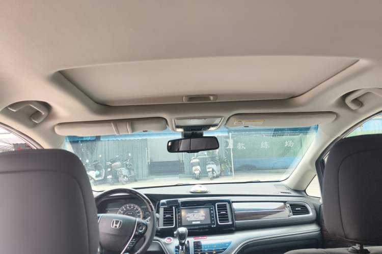 Used Honda Elysion 2016 2.4L Supreme Edition Headliner