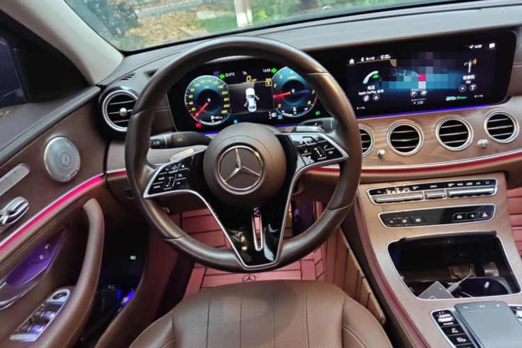 Used Mercedes-Benz E-Class 2023 E 300 L Luxury Model Steering Wheel