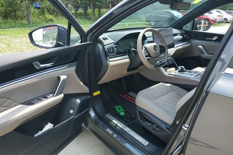 Used BYD Tang New Energy 2025 DM-i 115KM Prestige Model