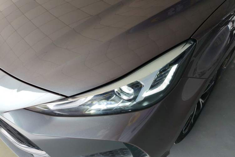 Used MG 5 2022 180 DVVT CVT Youth Luxury Edition
