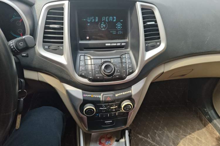 Used CHANGAN Eado 2013 1.6L Manual Elite Model China IV Standard
