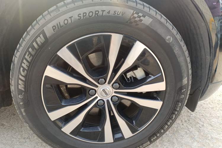 Used Volvo XC60 2025 B5 4x4 Smart Luxury Edition