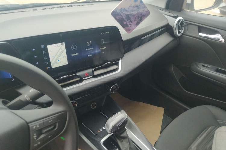 Used Chevrolet Monza 2023 1.5L Dual-Clutch Enjoyment Edition Audio And AC Panel