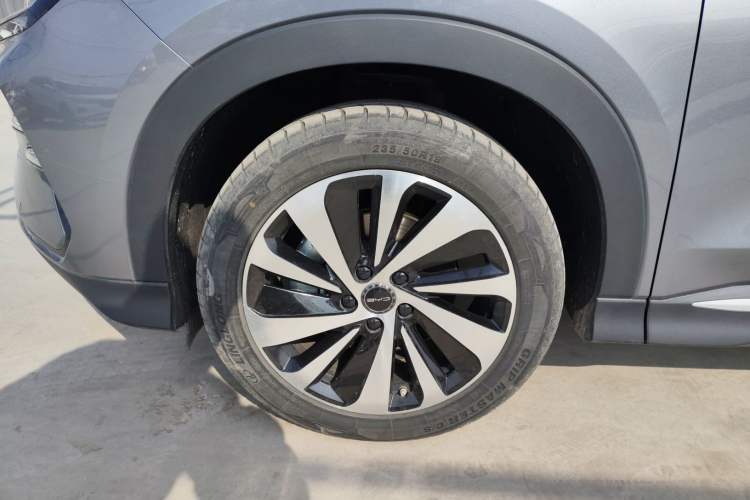 Used BYD Song PLUS New Energy 2024 HONOR Edition DM-i 110km Flagship Model
