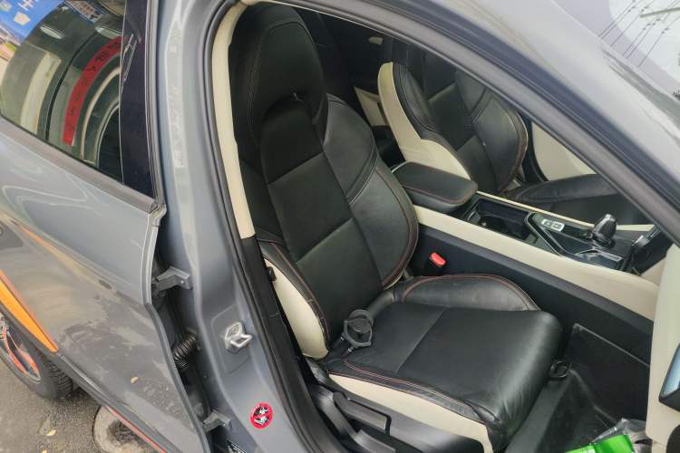 Used Lynk & Co 02 2018 1.5T DCT Two-Wheel Drive Zhaoban China V Standard
