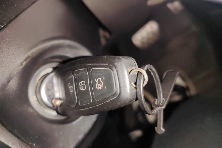 Used Ford Kuga 2013 1.6L GTDi Two-Wheel-Drive Trend Model