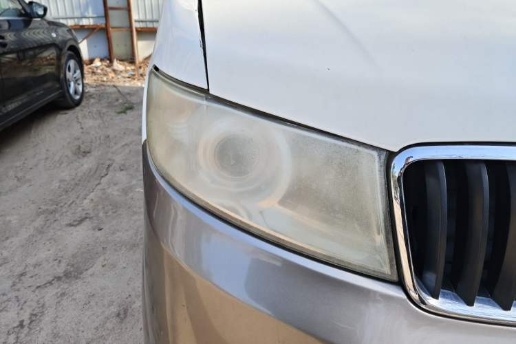 Used Jinbei New Hiace X30L 2016 1.3L Wealth Edition DLCG12 Right Front Headlight