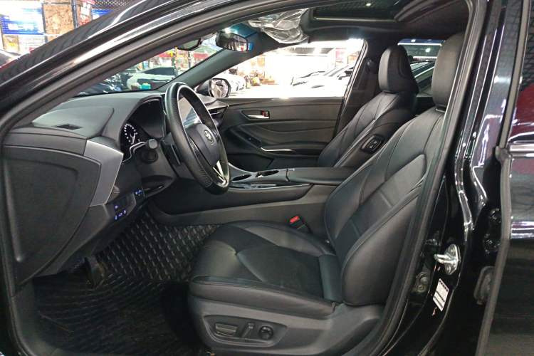 Used Toyota Avalon 2023 2.5L Luxury Edition
