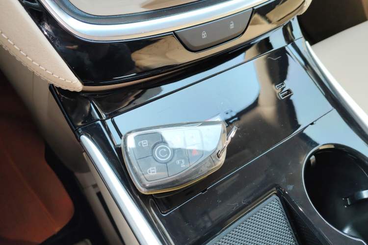 Used Buick GL8 New Energy 2025 Lu Shang Luxury Edition 7-Seater