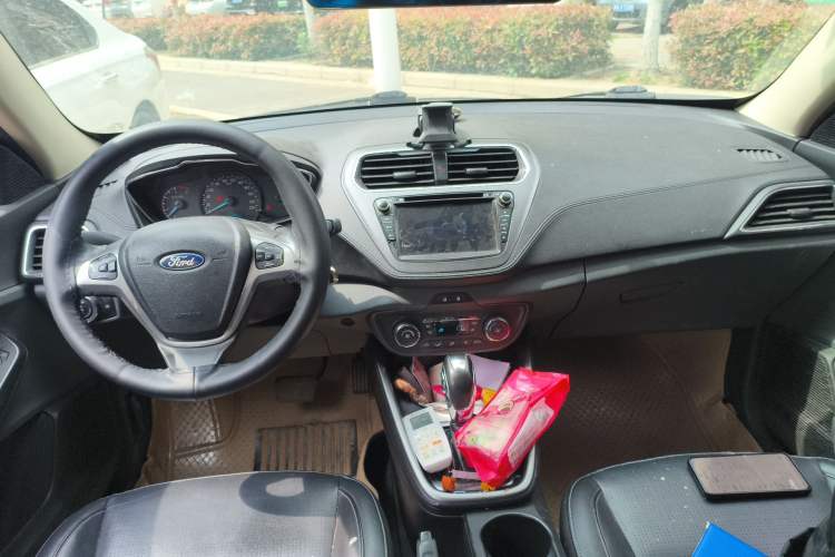 Used Ford Escort 2015 1.5L Automatic Fashion Model