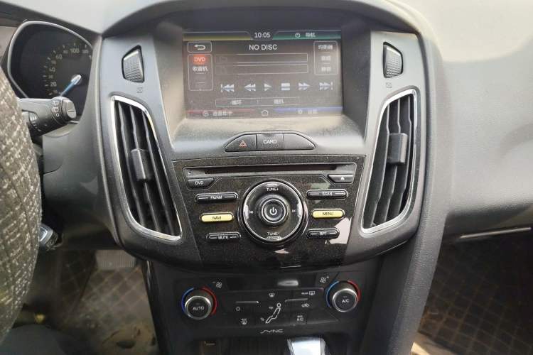 Used Ford Focus 2015 Hatchback 1.6L Automatic Fashion Edition