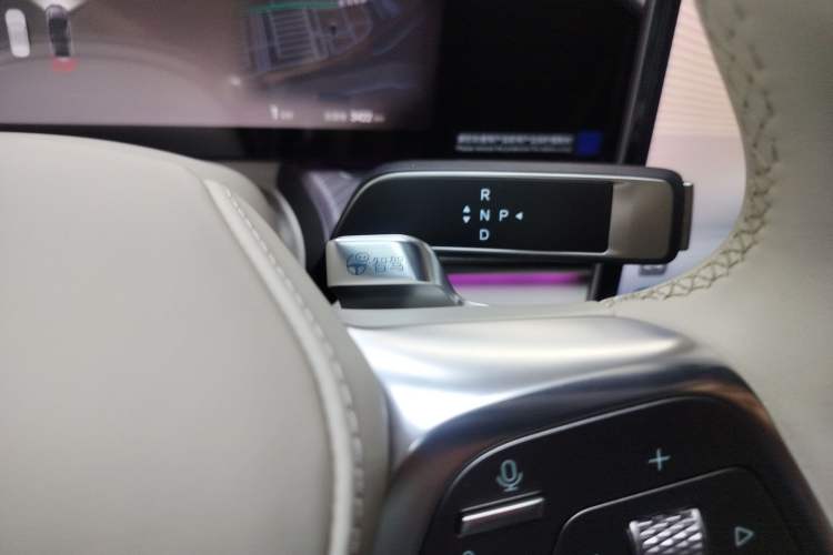 Used Denza Z9 2024 1100 km Four-Wheel Drive Max Version
