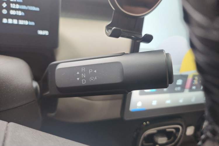 Used AION UT 2025 420 Smart Edition Gear Lever