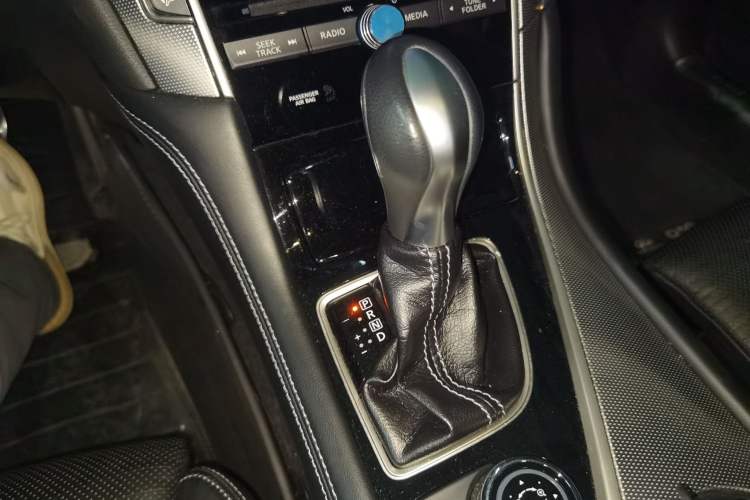 Used Infiniti Q50L 2015 2.0T Enjoyment Edition
