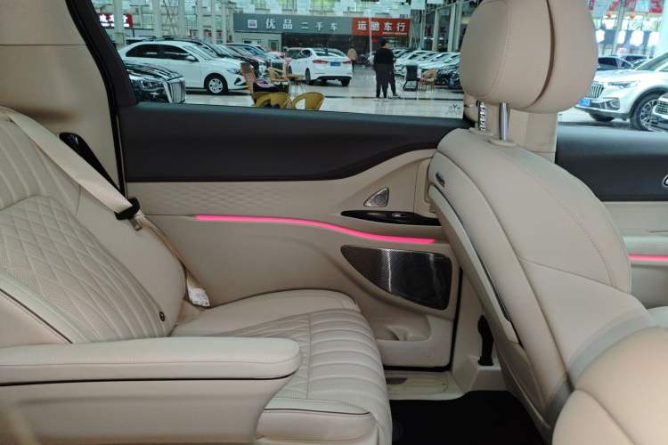 Used VOYAH Dream 2024 PHEV Ultra-Long Range Flagship Edition