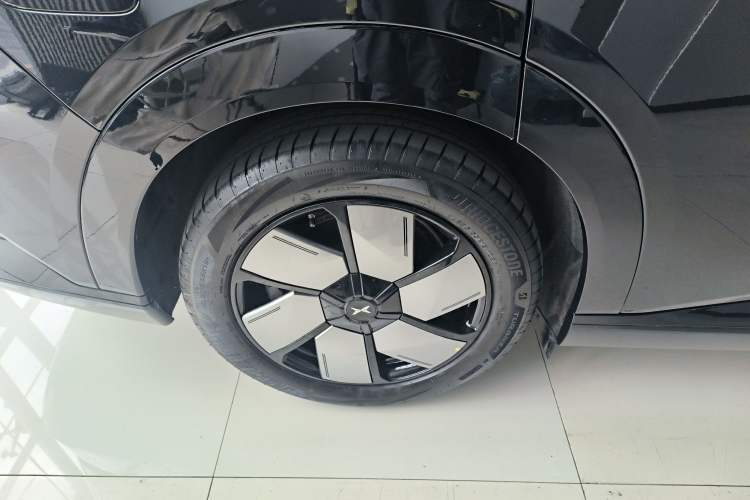 Used XPeng X9 2024 702 Ultra-Long Range Max