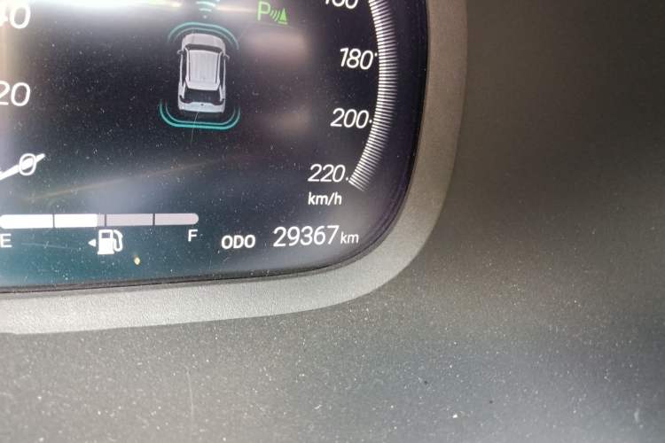 Used Toyota RAV4 2023 2.0L CVT Two-Wheel Drive Fashion Plus Edition Odometer Close Up