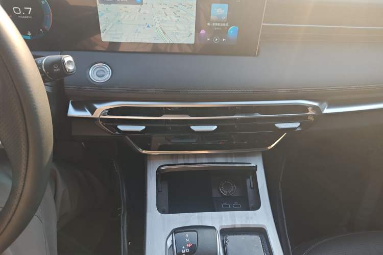 Used JETOUR X70 PLUS 2023 1.5T DCT Brave PLUS 5-Seater