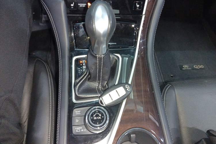 Used Infiniti Q50L 2015 2.0T Luxury Edition
