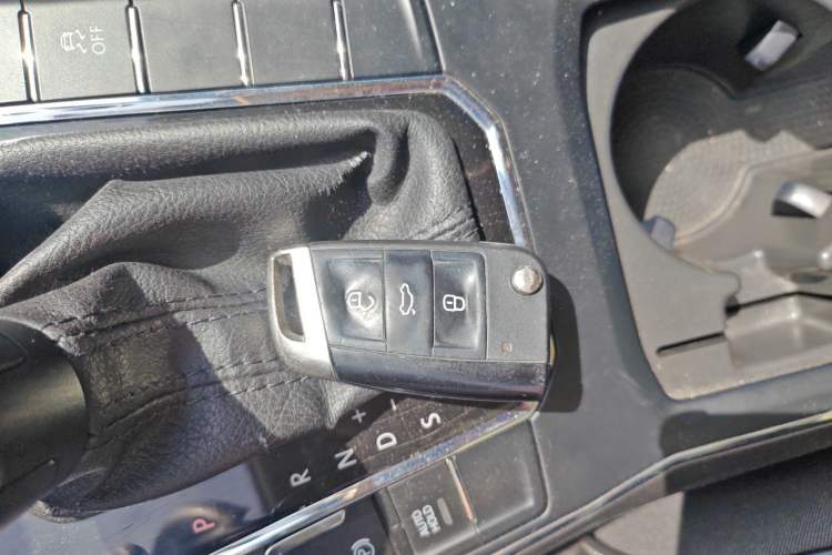 Used Volkswagen Passat 2017 1.8TSI DSG Government Procurement Version (CEA Engine)
