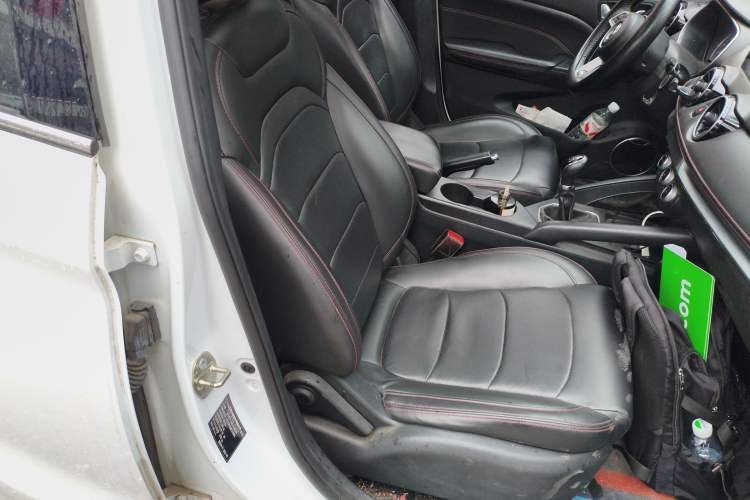 Used Dongfeng Fengon 500 2021 1.5L Manual Enjoyment Model
