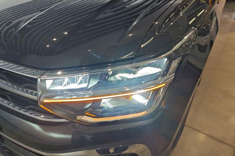 Used Volkswagen Tharu 2023 300TSI Two-Wheel-Drive Moonlight Edition Left Front Headlight