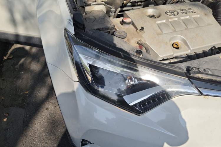 Used Toyota RAV4 2016 2.0L CVT Two-Wheel Drive Smart Edition China V Standard