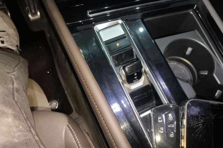 Used Volkswagen Viloran 2023 380TSI Luxury Edition