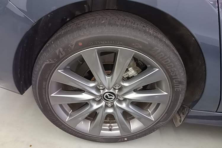 Used Mazda 3 Axela 2023 2.0L Automatic ZhiZhen Edition
