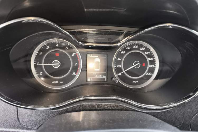 Used Baojun 560 2015 1.8L Manual Elite Edition