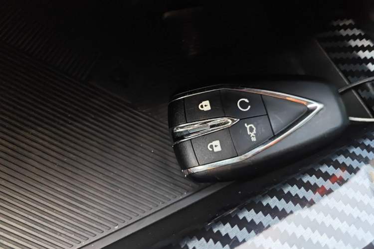 Used Changan UNI-V 2024 1.5T Prestige Sport Edition