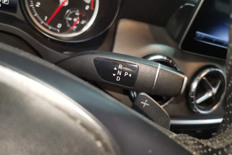 Used Mercedes-Benz CLA 2018 CLA 200 Sport Edition Gear Lever