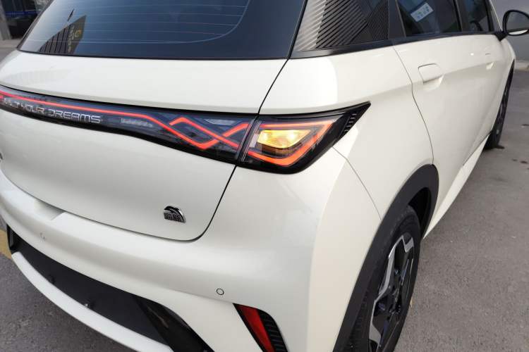 Used BYD Dolphin 2021 405 km Fashion Edition
