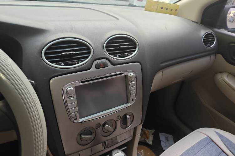 Used Ford Focus 2013 Sedan Classic 1.8L Automatic Base Model
