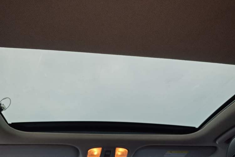 Used Hyundai Lafesta 2019 280TGDi Smart Speed Version China VI Standard Headliner